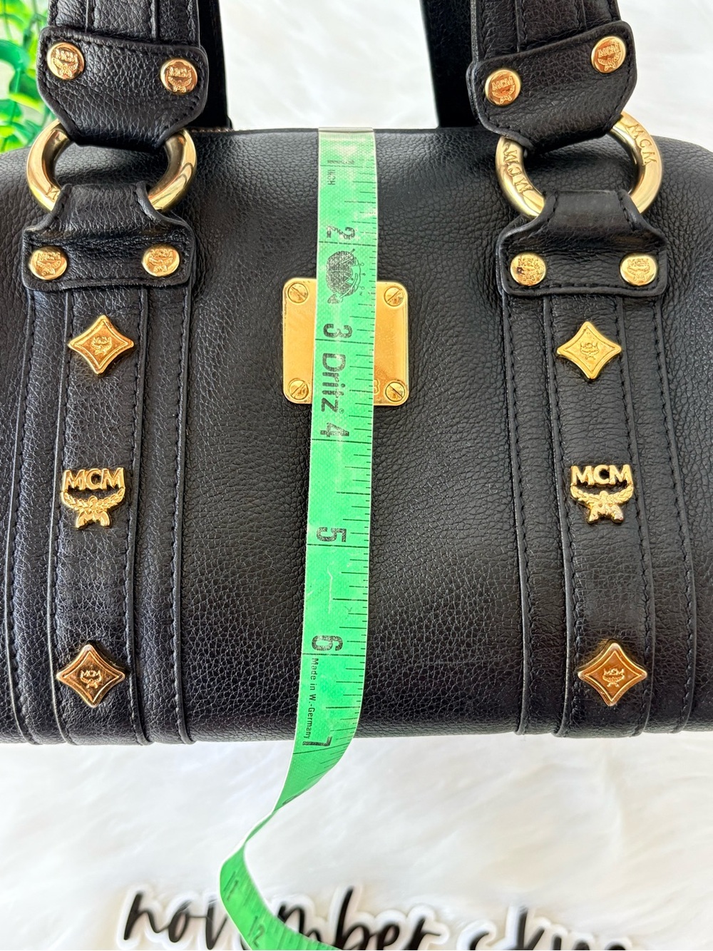MCM Black Leather Bauletto Boston bag with Gold Hardware - Picture 15 of 16